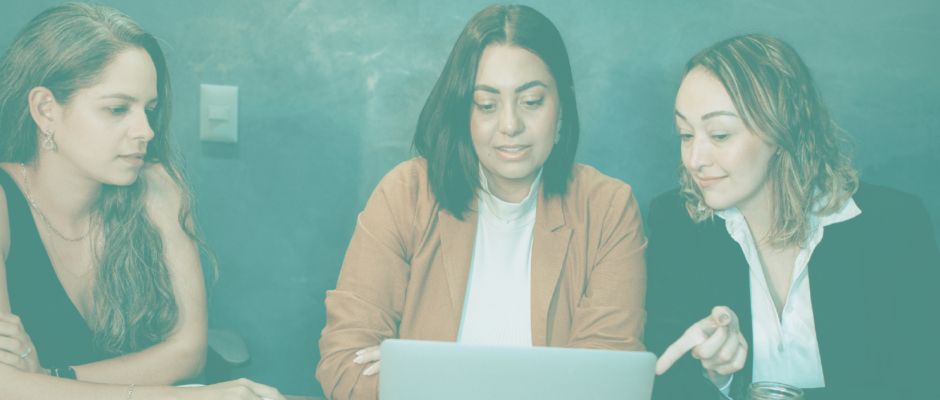 mujeres trabajando